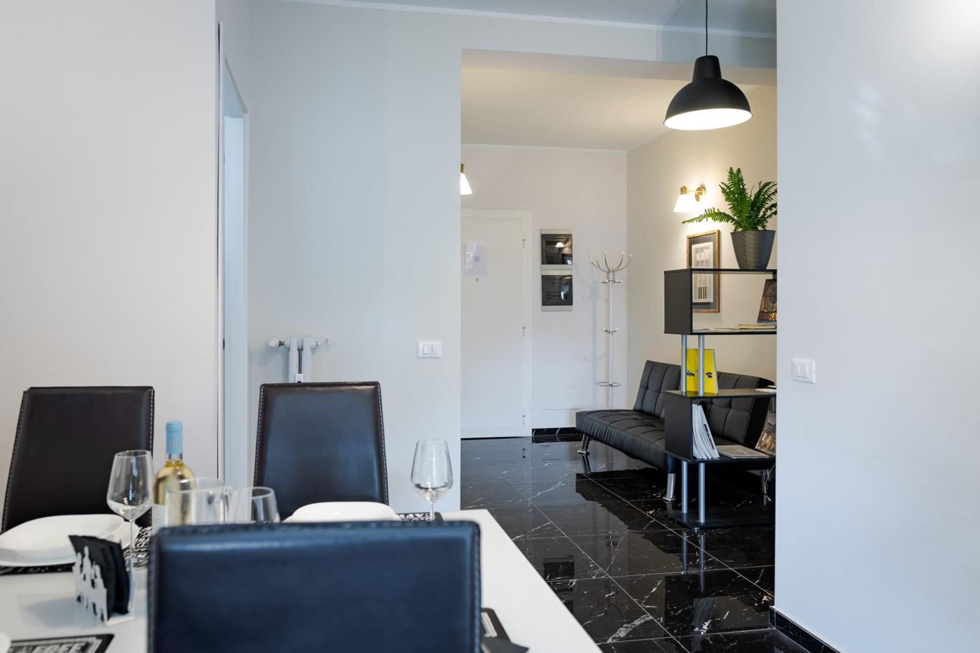 Style134 50 Meters From Metro A Lucio Sestio Station * Roma